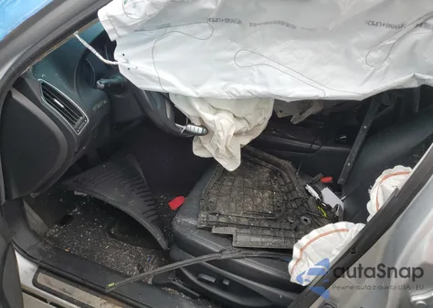 2015 Infiniti Q50 Base z USA, uszkodzony, nr VIN JN1BV7AR7FM401422